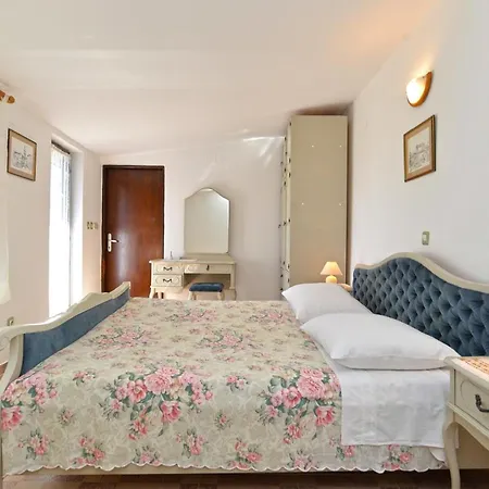 Apartment Fuer 4 Personen Ca 56 Qm In Stinjan, Istrien Istrische Riviera